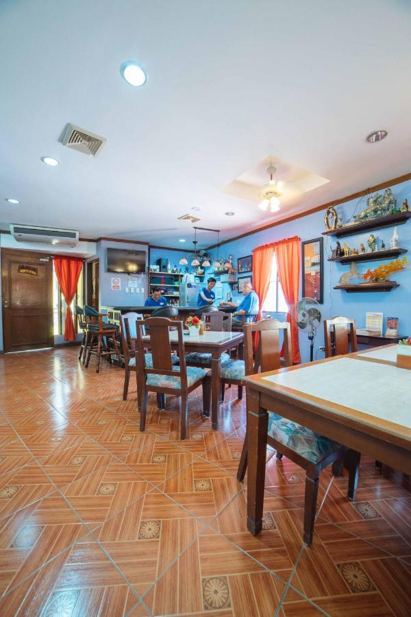 Reddoorz At La Casa Guesthouse Former Reddoorz At Tamarind Street Angeles City Extérieur photo