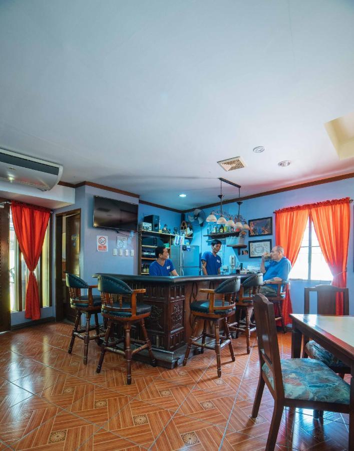 Reddoorz At La Casa Guesthouse Former Reddoorz At Tamarind Street Angeles City Extérieur photo